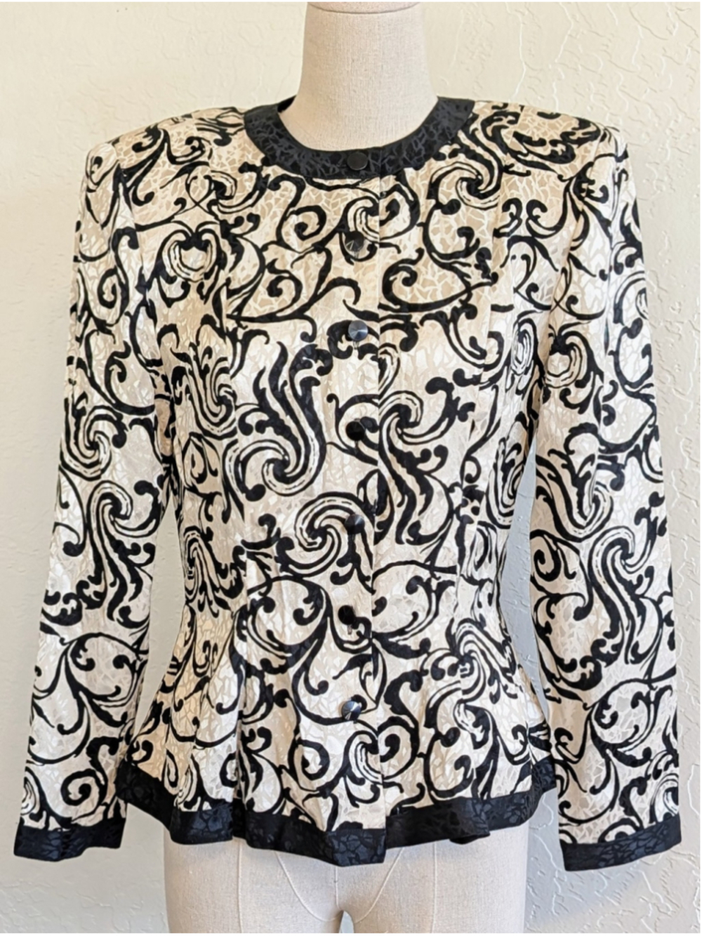 Vintage Silk Baroque Print Jacket Peplum Black Cream Lillie Rubin 90s Blazer - Picture 2 of 11